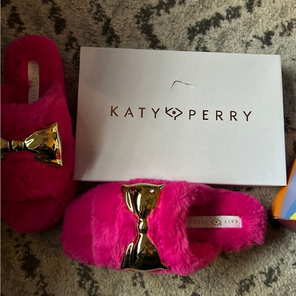 Katy Perry fuzzy bow slide size 10 - Picture 6 of 6